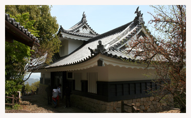 岐阜城資料館も見ておきたいところです。